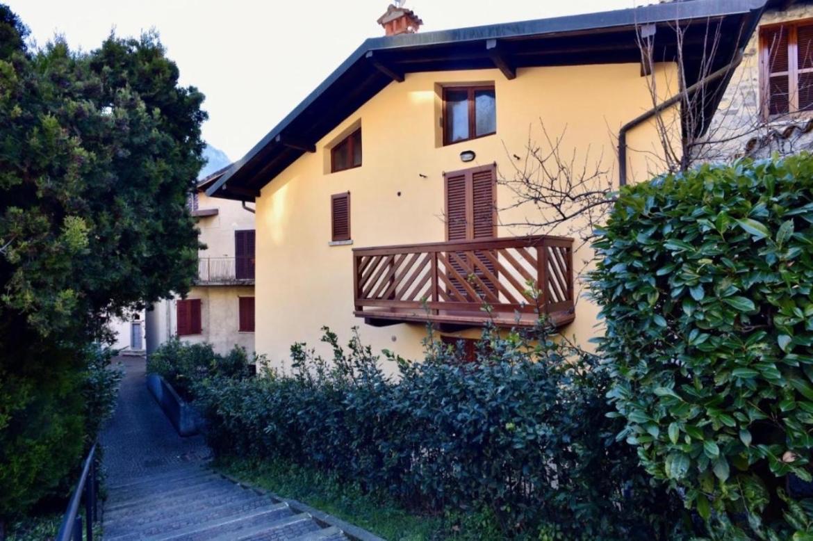 Casa Caterina - Riva Di Solto - Iseo Lake المظهر الخارجي الصورة