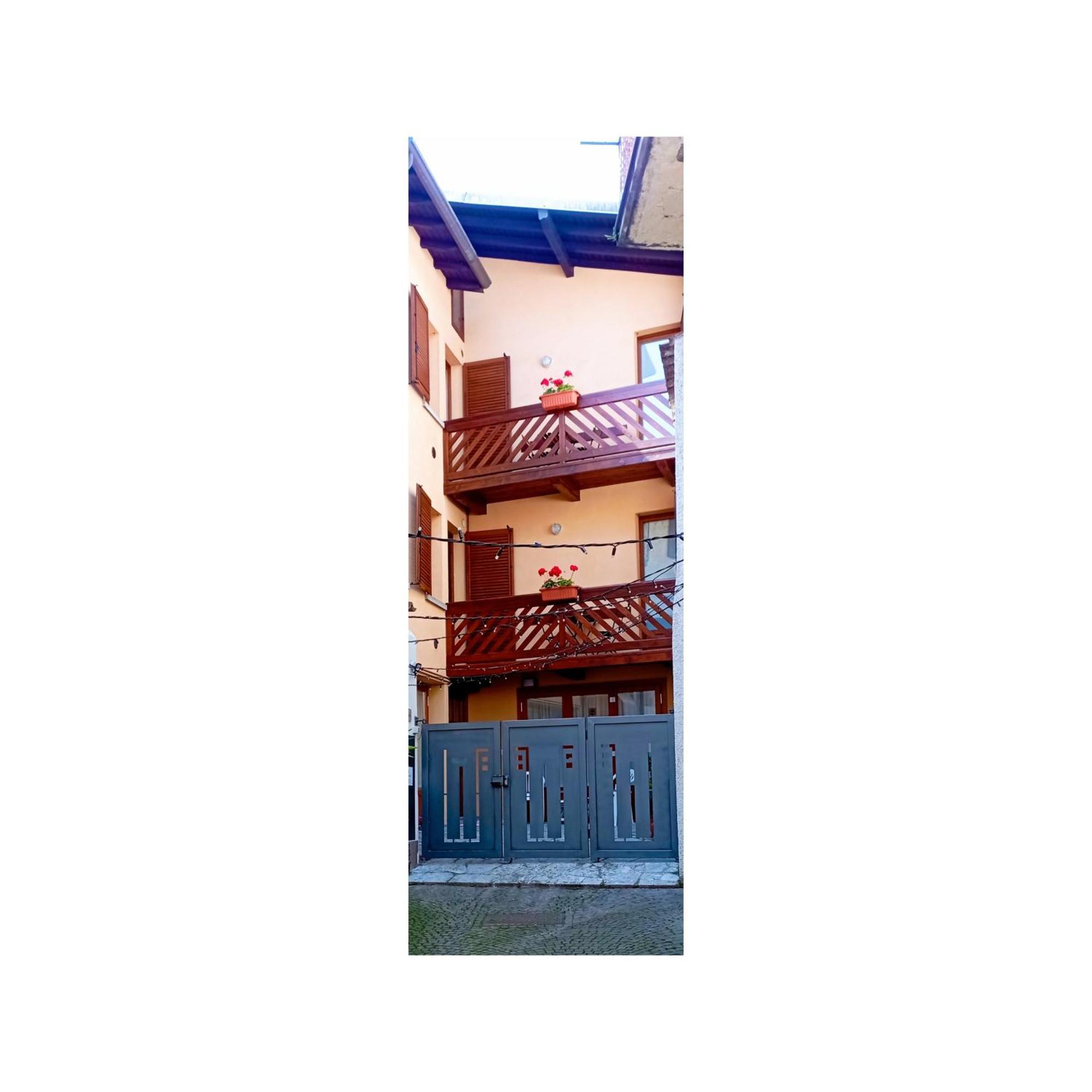 Casa Caterina - Riva Di Solto - Iseo Lake المظهر الخارجي الصورة